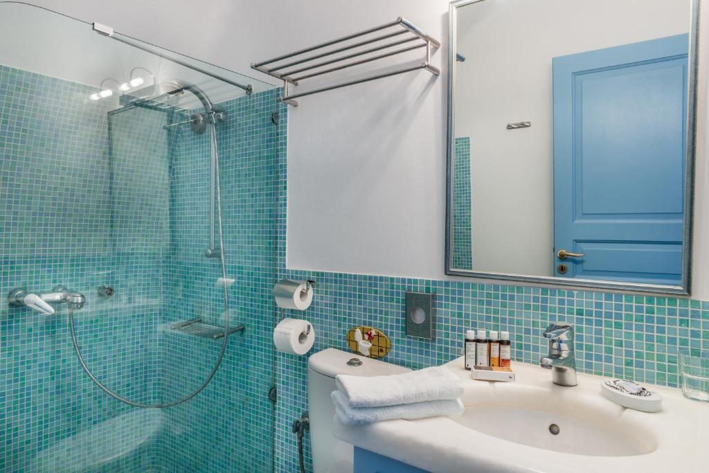 Pantelia Suites - 14