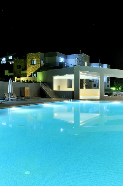 Bazén v ubytovaní Krotiri Resort alebo v jeho blízkosti