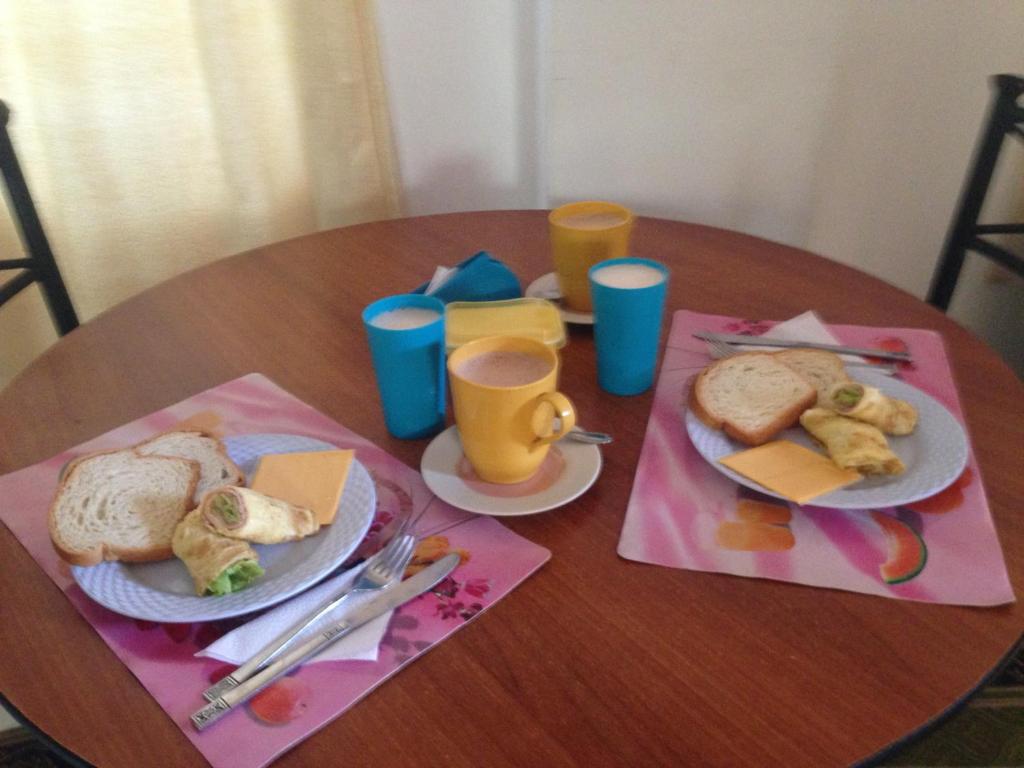 Opciones de desayuno para los huéspedes de Posada Natytali