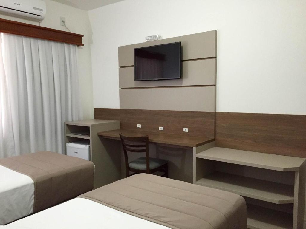  Hotel Romer