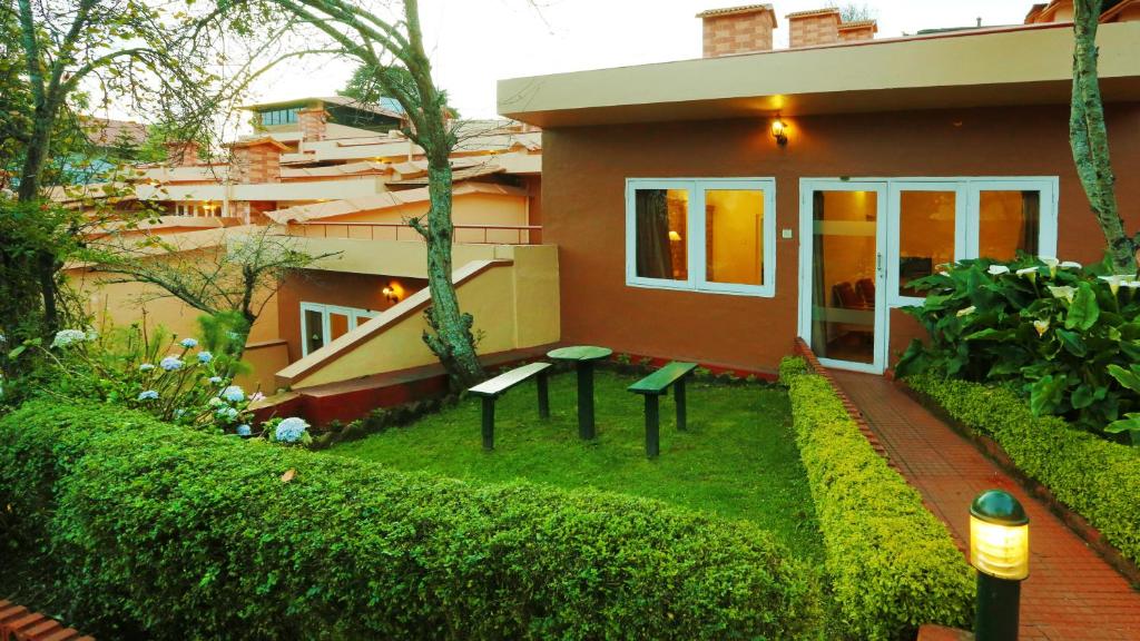 Zahrada ubytování Kodai Resort Hotel, Kodaikanal