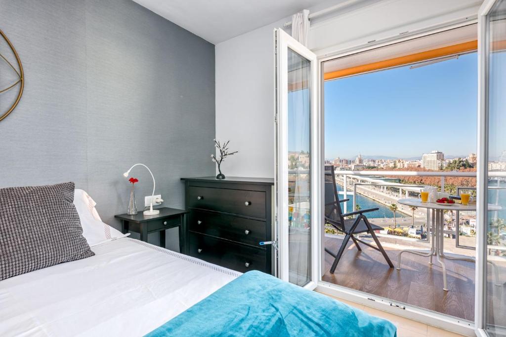 Balkón alebo terasa v ubytovaní Susana Beach Apartment in Malaga by Solaga Holiday Homes