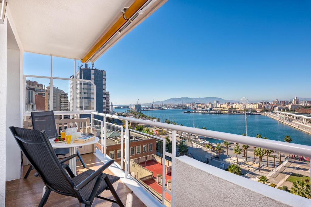 Balkón alebo terasa v ubytovaní Susana Beach Apartment in Malaga by Solaga Holiday Homes
