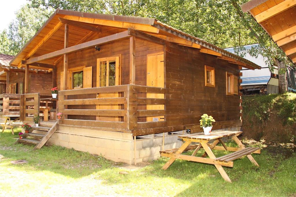 Camping Abadesses - Bungalow (6 Adultes)