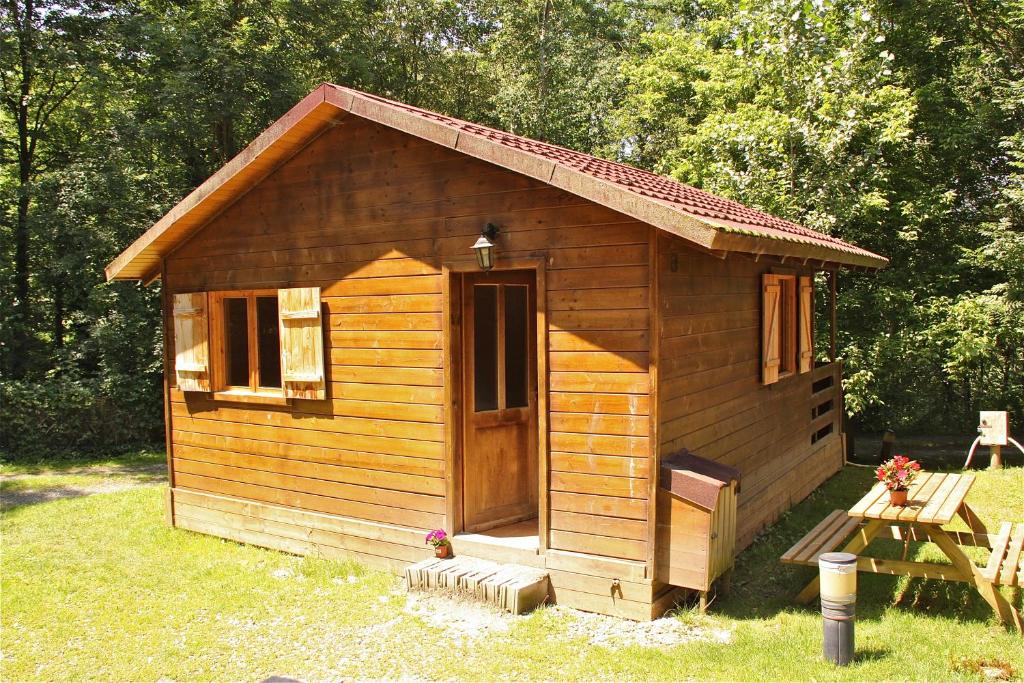 Camping Abadesses - Bungalow (2 Adultes)