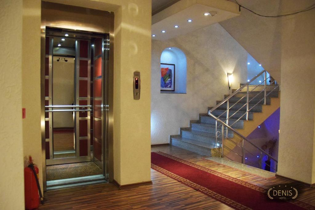 Fotografie z fotogalerie ubytování Hotel Denis v destinaci Pristina
