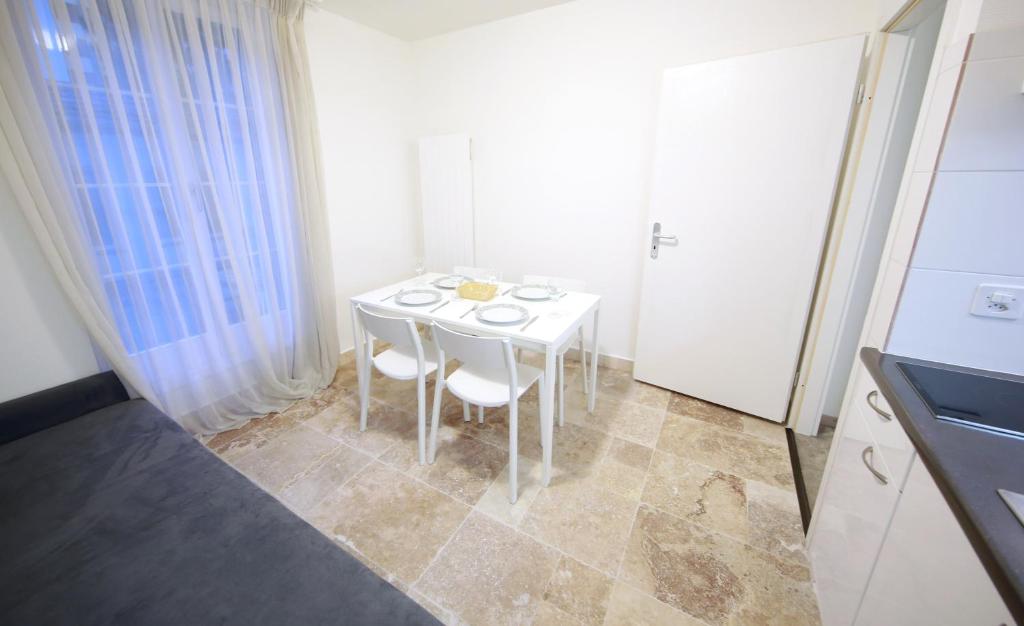 Cozy Studio (102) close to Cornavin Train Station - Appartamento Con Terrazza