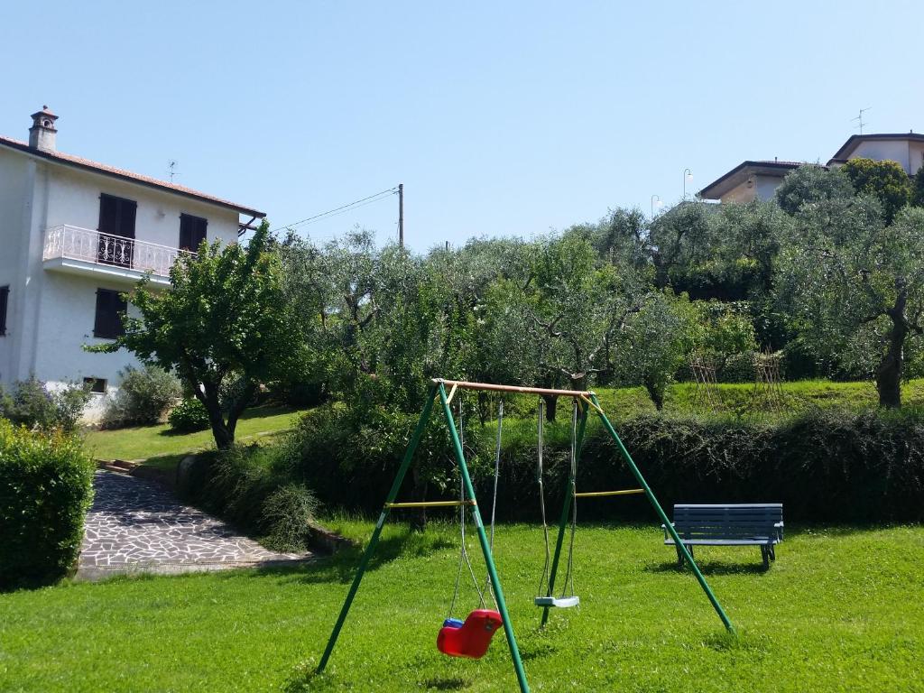 Corsanico-BargecchiaにあるCasa Vittoriaの家庭式ブランコ
