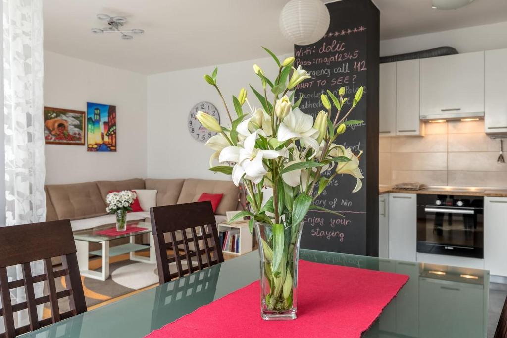 A kitchen or kitchenette at Apartment Spalato