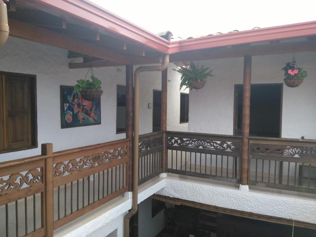 Balkón nebo terasa v ubytování Sergeant Pepper's Hostel