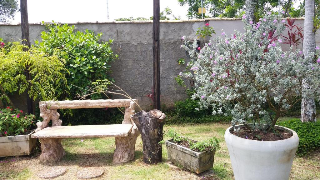  NOSSO ESPAÇO RETIRO ESPIRITUAL E DESCANSO Suites com piscina