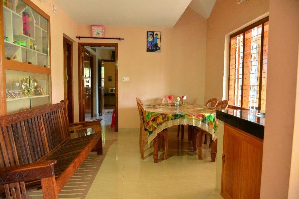 Fotografie z fotogalerie ubytování Nandanam Villa v destinaci Kaniyāmbetta