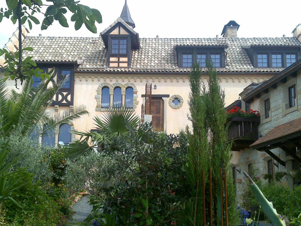 Fewo GERICHTSSTUBE im Rittergut bei Dresden für 2 Erw und 4 Kids - Apartamento Con Balcón