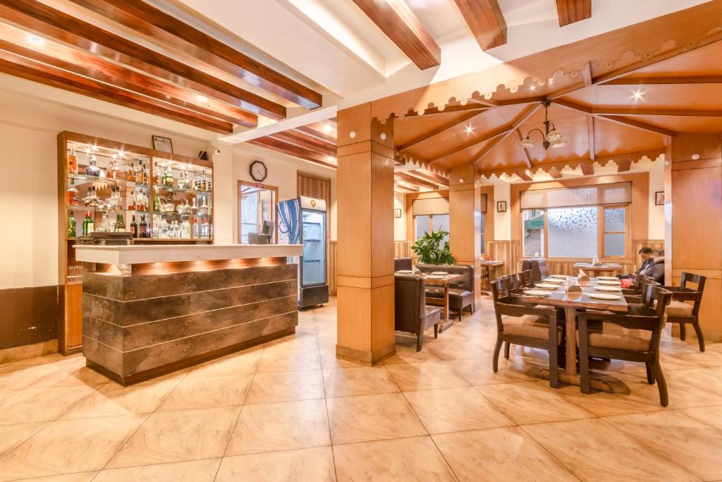 Hotel Sher-E-Punjab & Spa - отзывы и видео