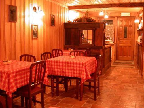 Restaurace v ubytování Le Vieux Rascard Chambres d'Hotes