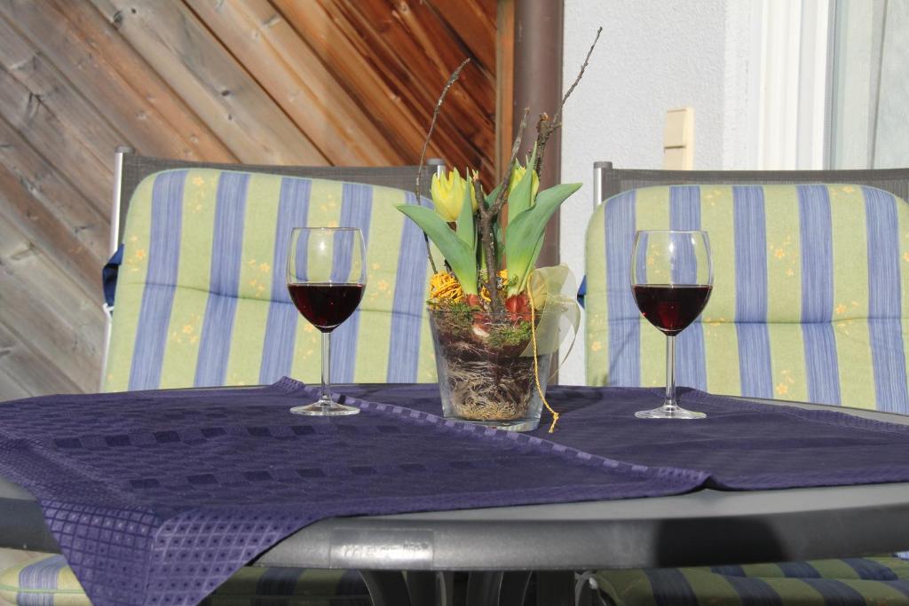 Nápoje v ubytování Lug ins Land Restaurant & Ferienwohnungen