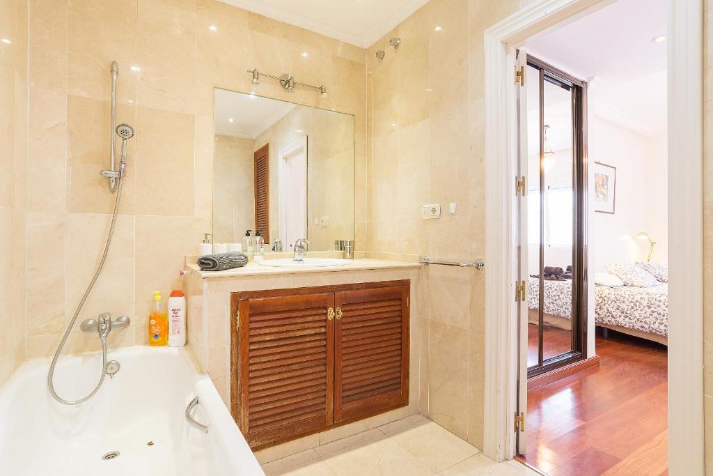 Kúpeľňa v ubytovaní Soho Centro 3 Dormitorios