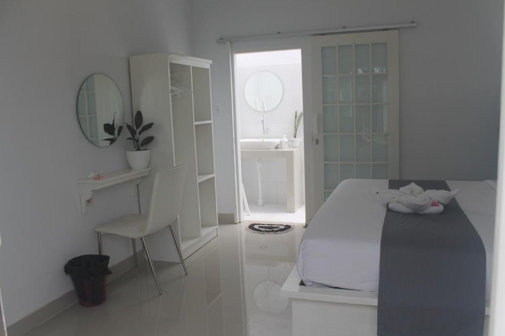 Casa Blanca Gili Air - 1