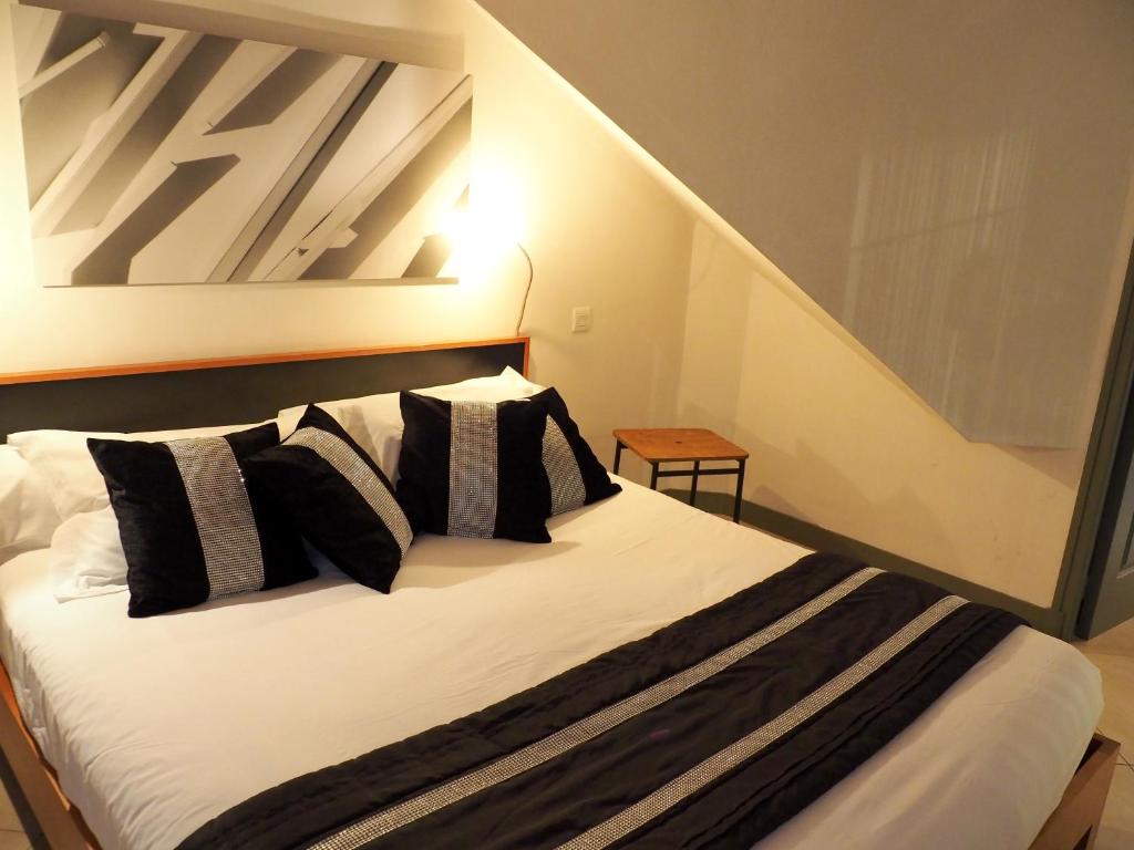 Sous les courtines - 11