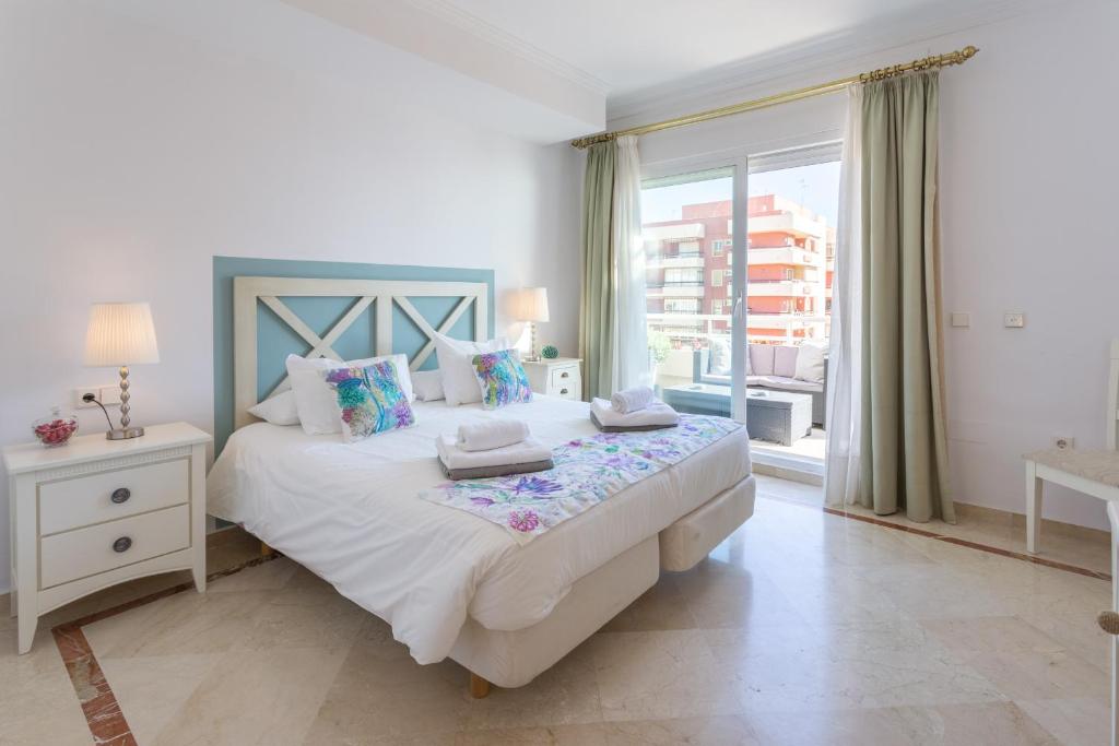 Postel nebo postele na pokoji v ubytování Apartamento Marbella Playa Centro