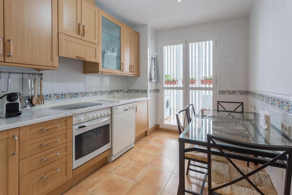 Kuchyň nebo kuchyňský kout v ubytování Apartamento Marbella Playa Centro