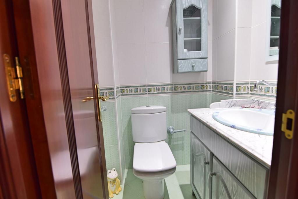 Kúpeľňa v ubytovaní Apt Luxury Reding Solo Familias
