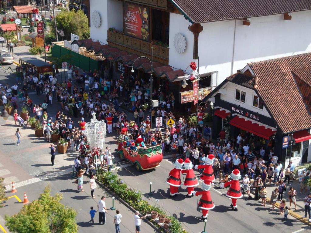  Apartamento Na Rua Coberta