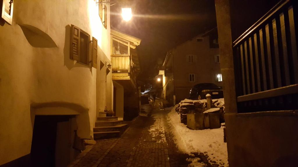 Budynek, w którym mieści się apartament