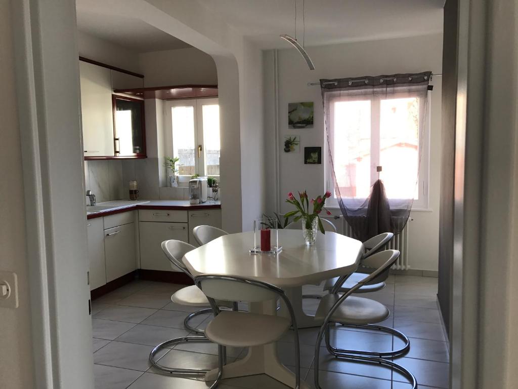 Kuchyň nebo kuchyňský kout v ubytování Casa Realba