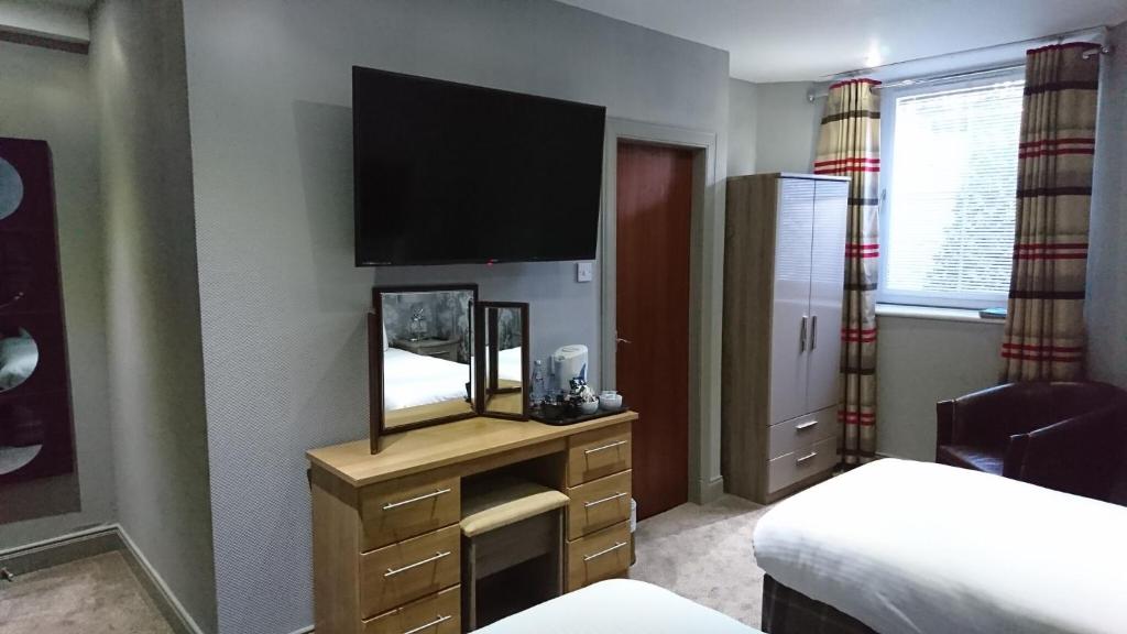 Redcliffe Hotel - Resim 36