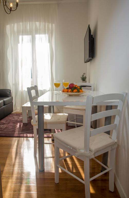 Apartments Victoria - 3