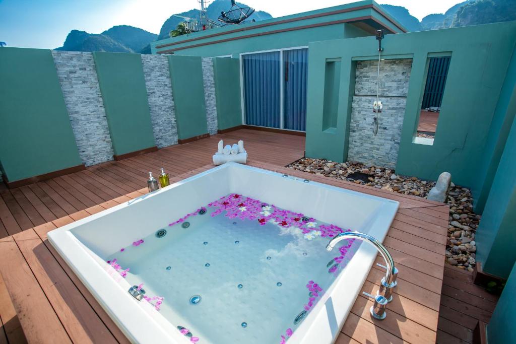 Fotografie z fotogalerie ubytování Phi Phi Harbour View Hotel-SHA Extra Plus v destinaci Phi Phi Don