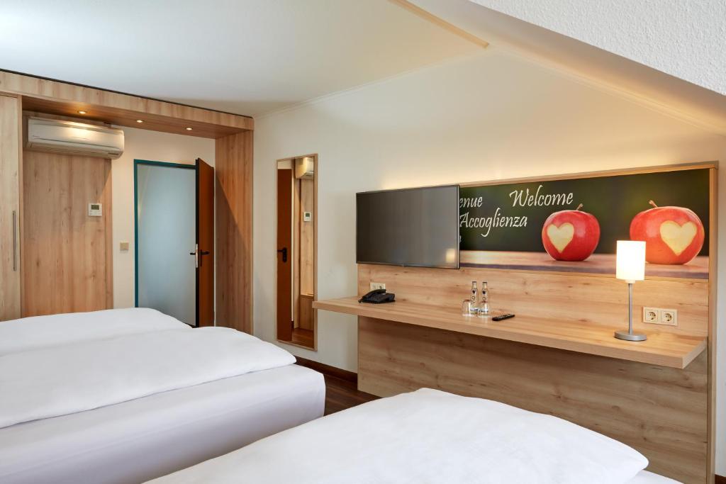 H+ Hotel Stuttgart Herrenberg - 家庭房