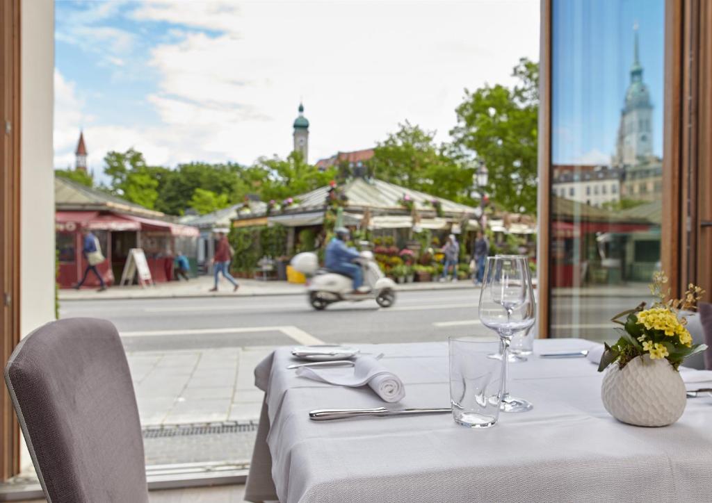 Living Hotel Das Viktualienmarkt - Resim 43