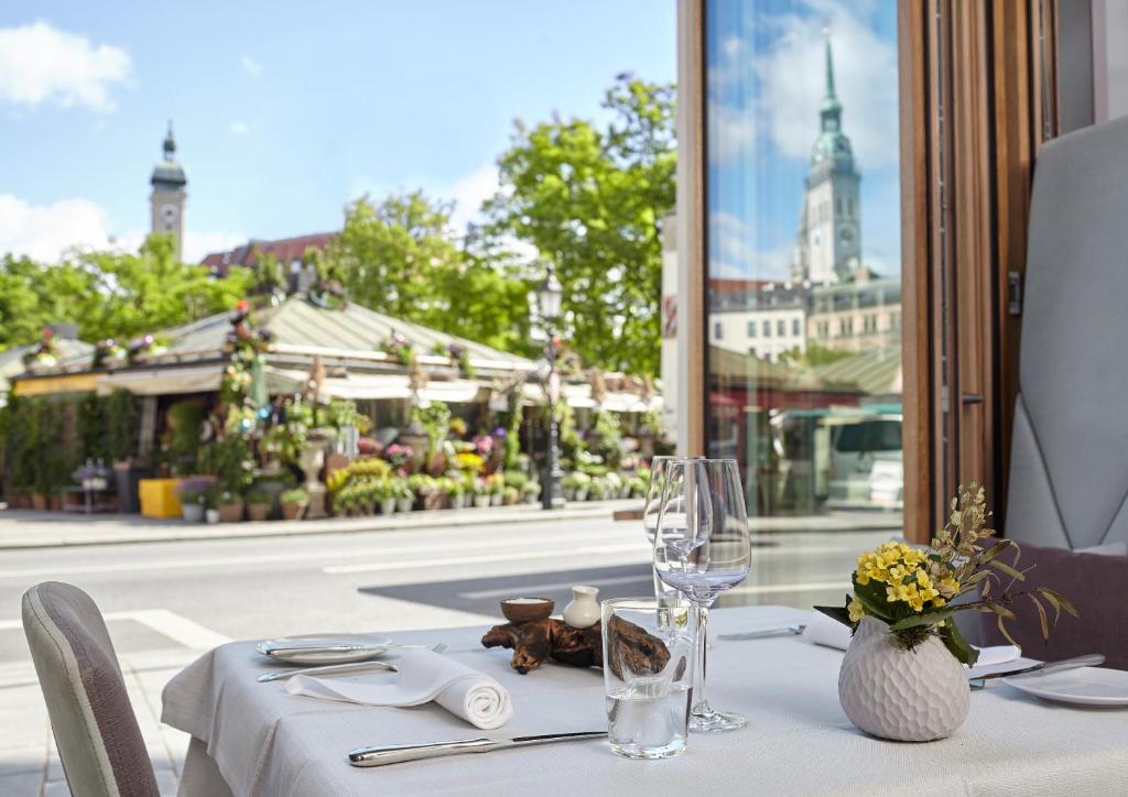 Living Hotel Das Viktualienmarkt - Resim 19