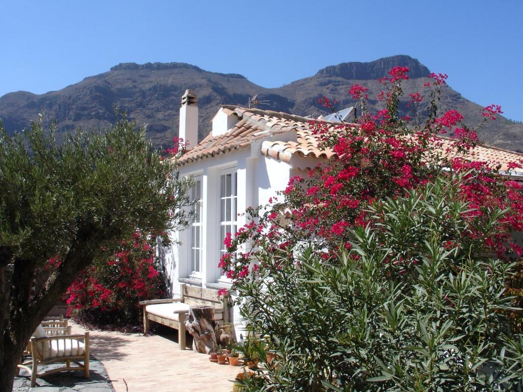 Gallery image of Casa Rural Palomar - Men Only in Fátaga