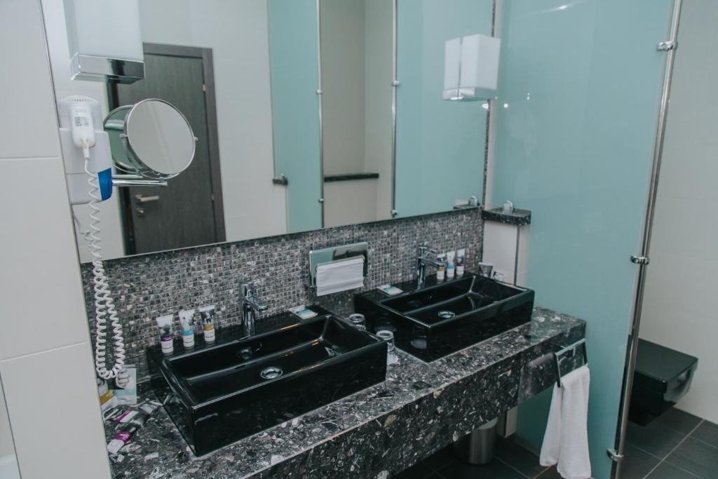 Mercure Kyiv Congress - King Suite Con Divano Letto
