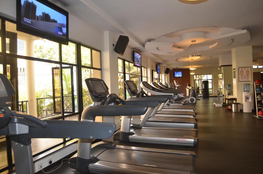 Fitness centrum a/nebo fitness zařízení v ubytování Jacaranda Hotel Nairobi
