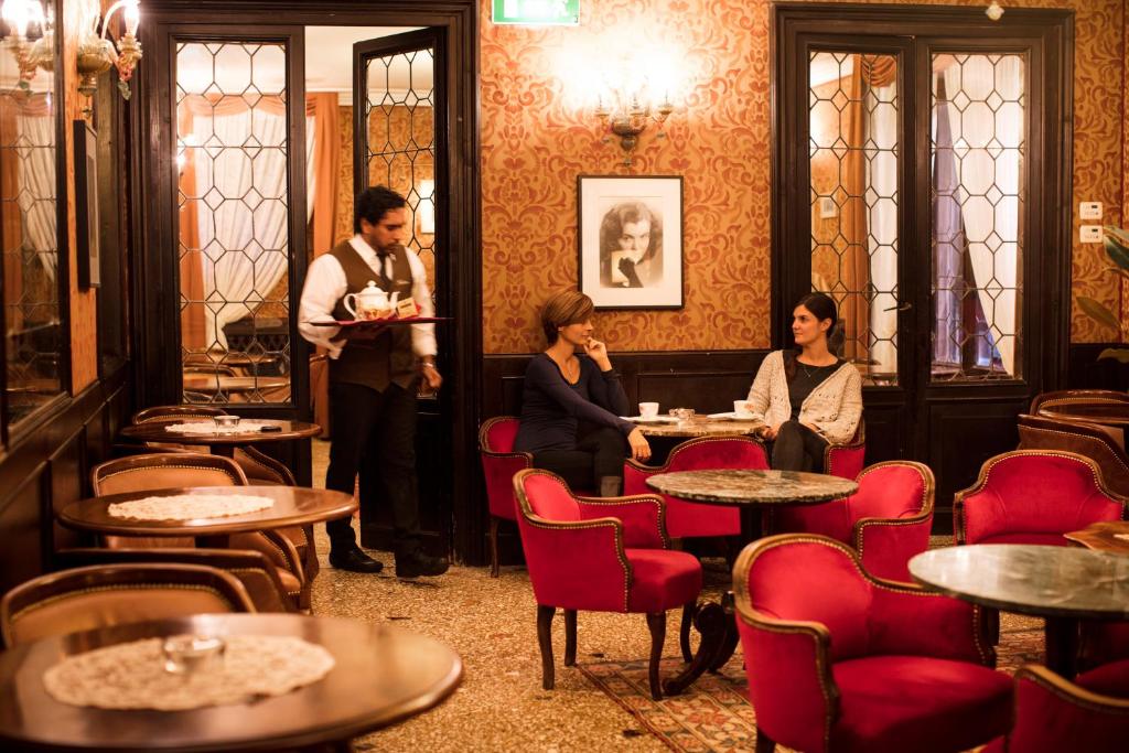 Hotel Flora - Resim 26