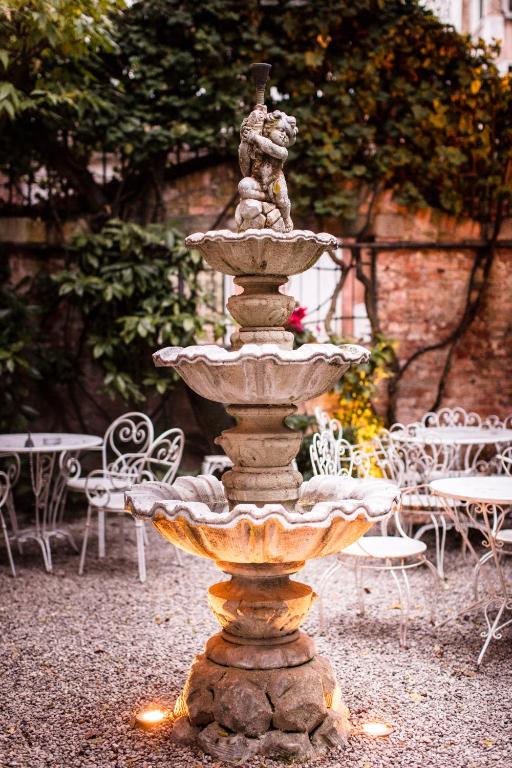 Hotel Flora - Resim 37