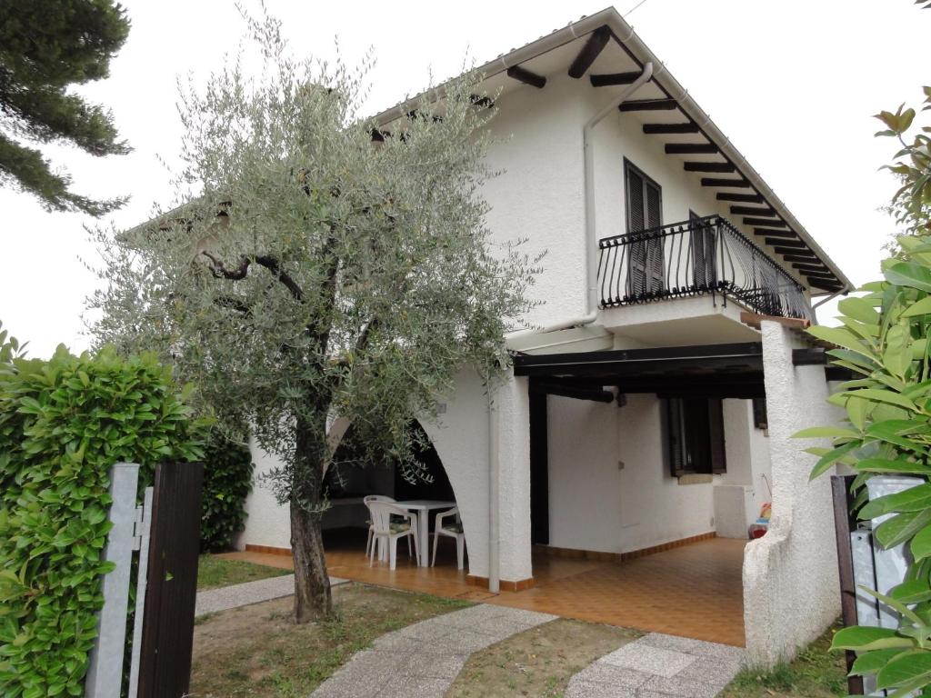 Bygningen som villaen ligger i