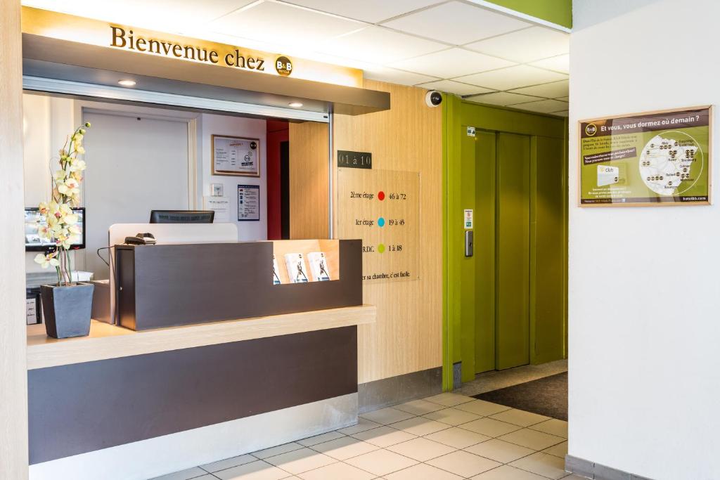 Vstupní hala nebo recepce v ubytování B&B HOTEL Freyming-Merlebach