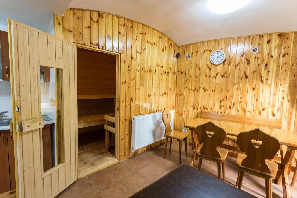 Postel nebo postele na pokoji v ubytování Attic Rooms Tábor