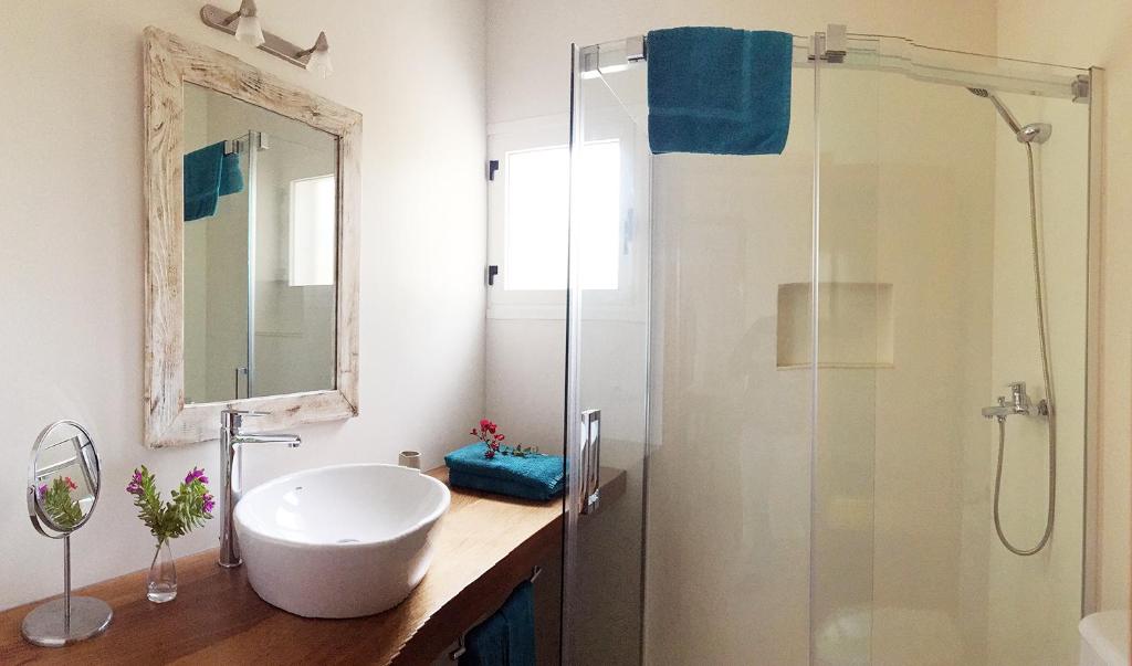 A bathroom at Vivendes Adelina - Escapada Formentera
