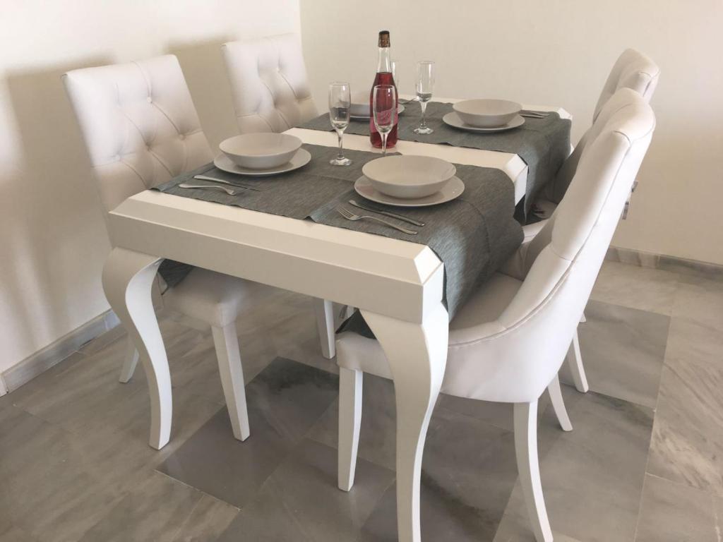 Fotografia z galérie ubytovania MI CAPRICHO A16 Beachfront Apartment v destinácii Sitio de Calahonda