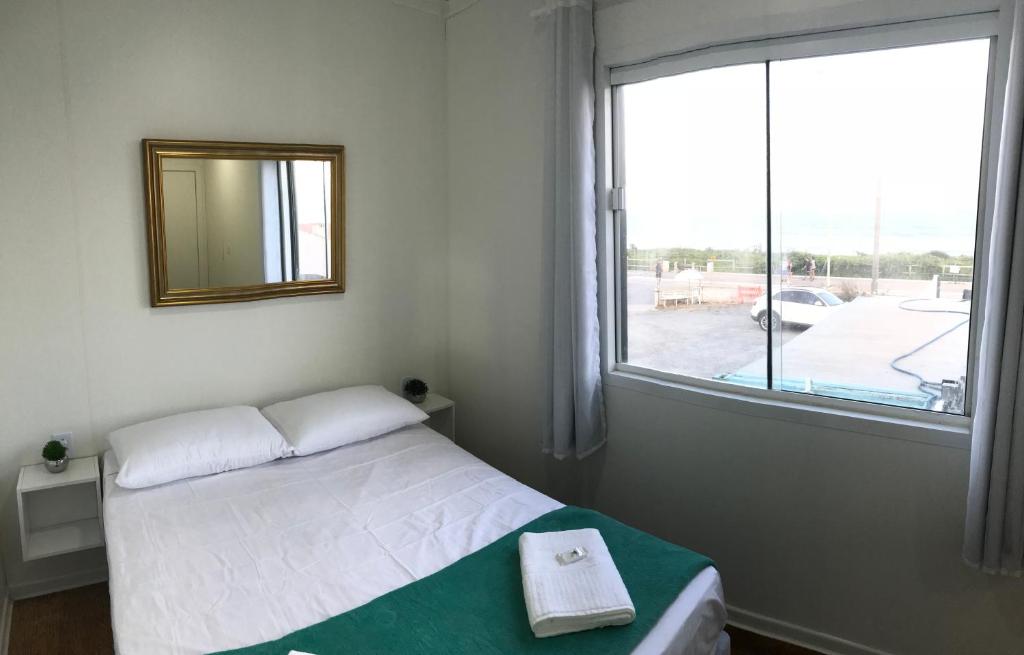  Home in Box Hostel