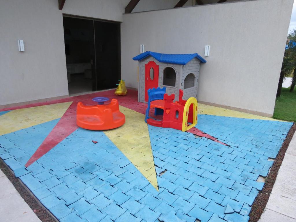  Malawi Residence Select