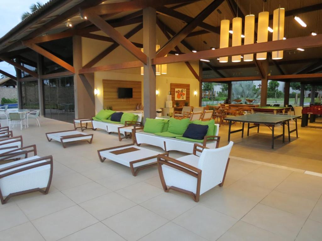 Malawi Residence Select