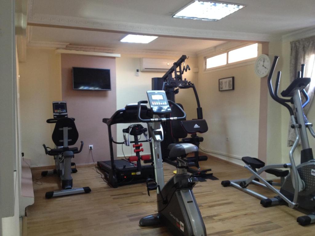 Fitness centrum a/nebo fitness zařízení v ubytování Helnan Chellah Hotel