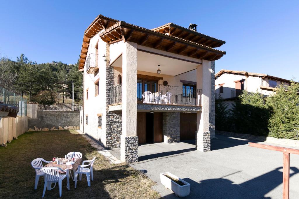 Balcony o terrace sa Casa Rural Saura